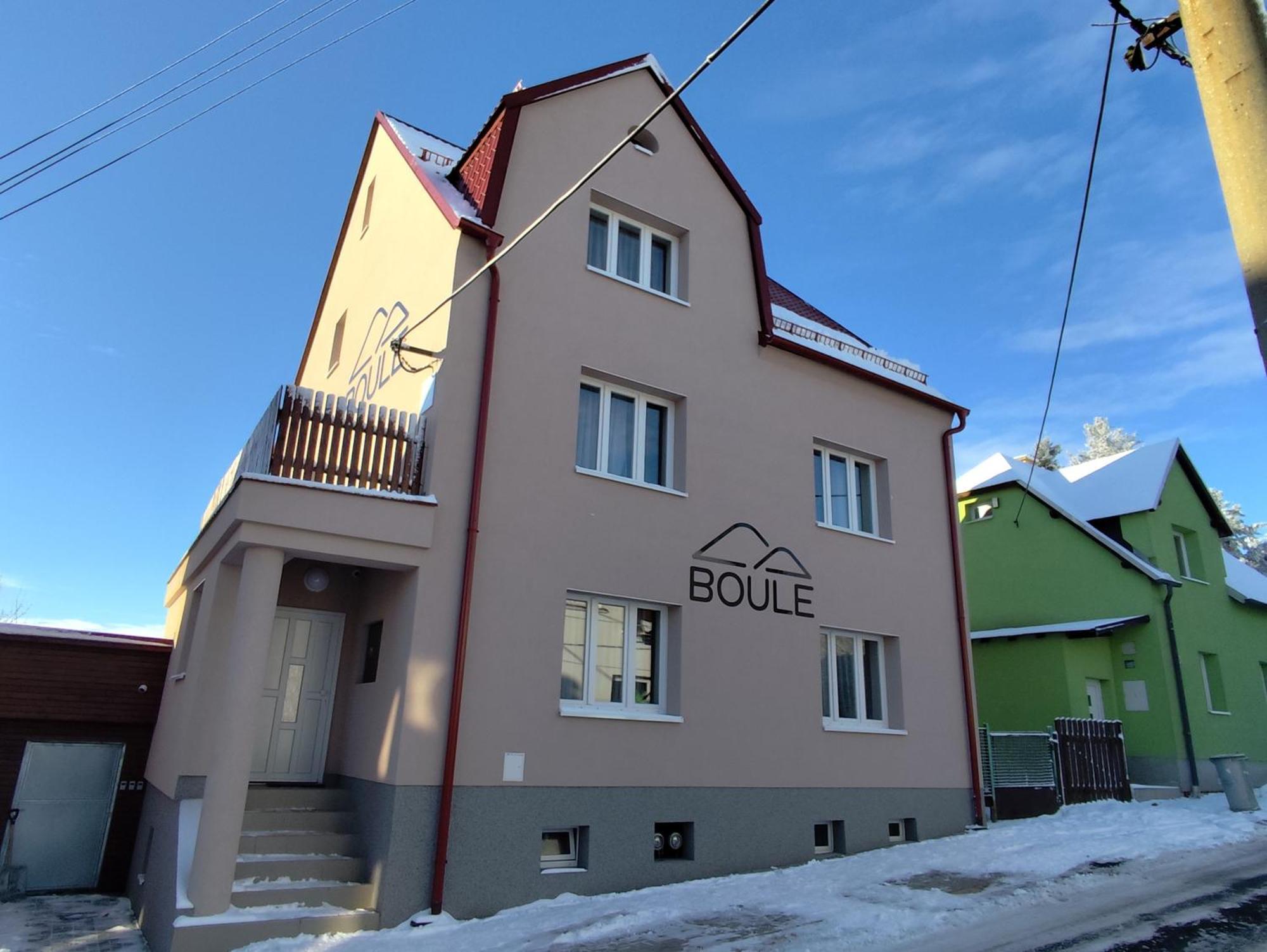 Apartmany Boule Kovarska Ngoại thất bức ảnh